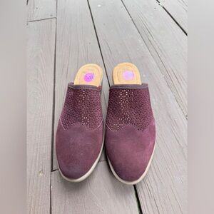 Earth Origins Women's Burgundy Slip-On Shoes
